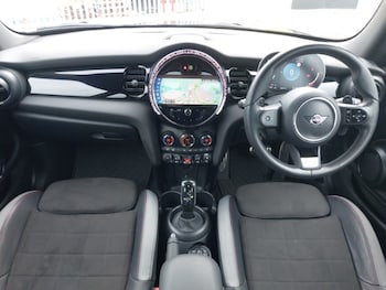 Used MINI Hatch 2023 for sale - 78127167: Photo