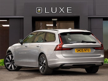 Used Volvo V90 2025 for sale - 78699901: Photo