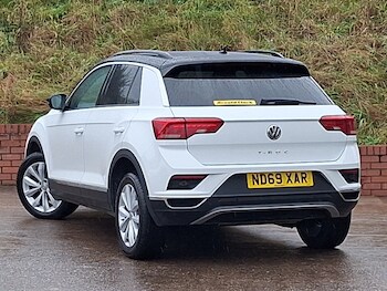 Used Volkswagen T-Roc 2020 for sale - 77043958: Photo