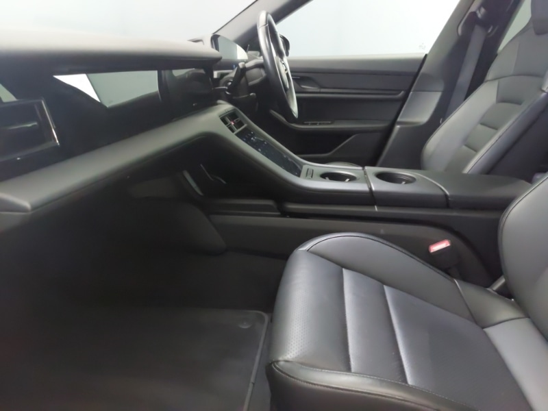 Used Porsche Taycan 2022 for sale - 77847910: Photo 5