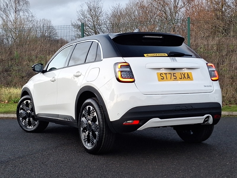 Used Fiat 600 2025 for sale - 76889658: Photo 3