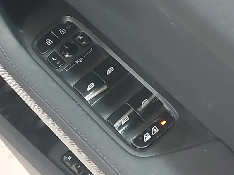 Used Polestar Polestar 2 2023 for sale - 77536850: Photo 12