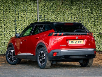 Used Peugeot 2008 2021 for sale - 75958885: Photo