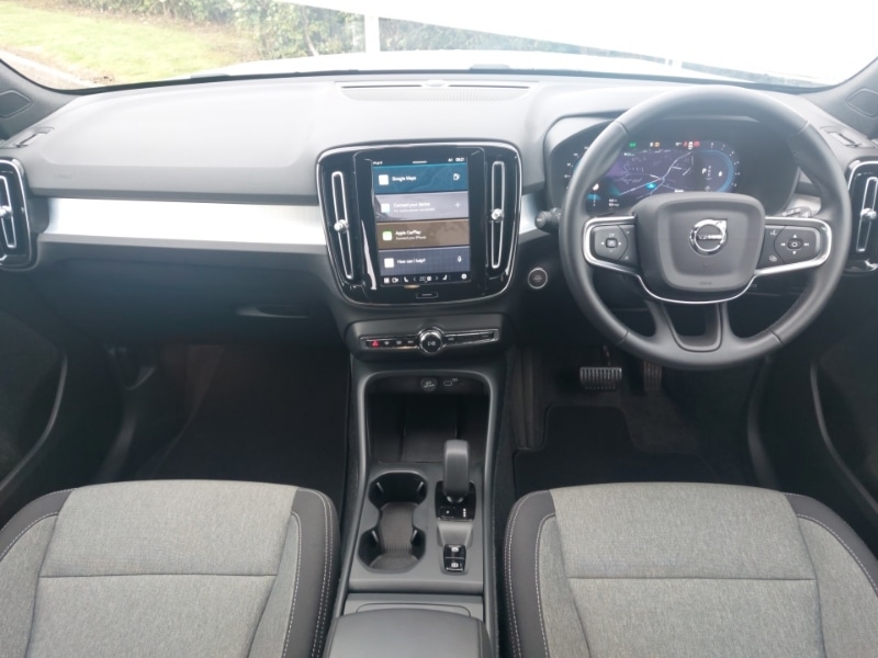 Used Volvo XC40 2024 for sale - 77652474: Photo 2