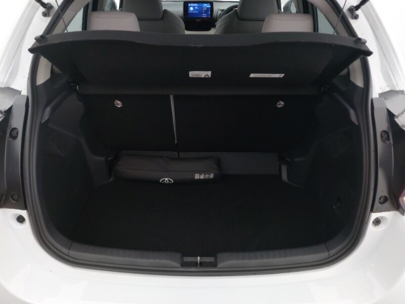 Used Toyota Yaris 2023 for sale - 77817789: Photo 8