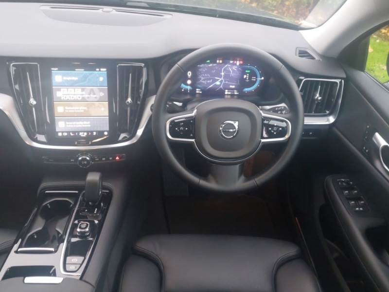 Used Volvo V60 2024 for sale - 77353394: Photo 7