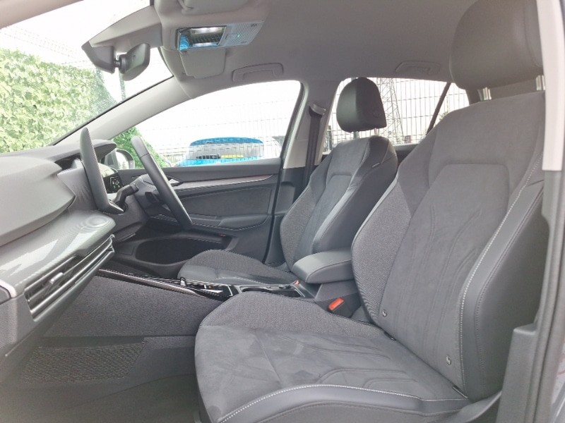 Used Volkswagen Golf 2025 for sale - 77999137: Photo 7