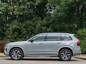 Used Volvo XC90 2025 for sale - 79653552: Photo
