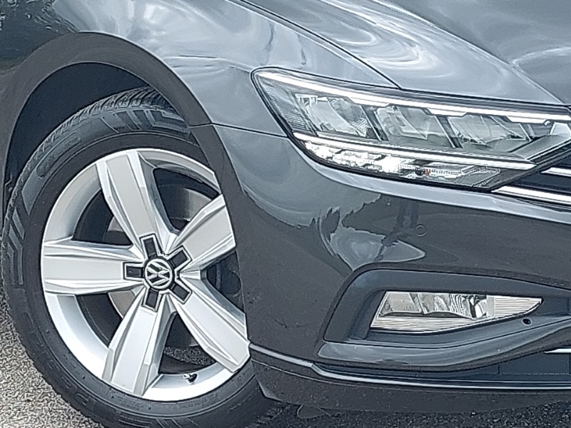 Used Volkswagen Passat 2020 for sale - 76373296: Photo 9