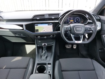 Used Audi Q3 2023 for sale - 78576187: Photo