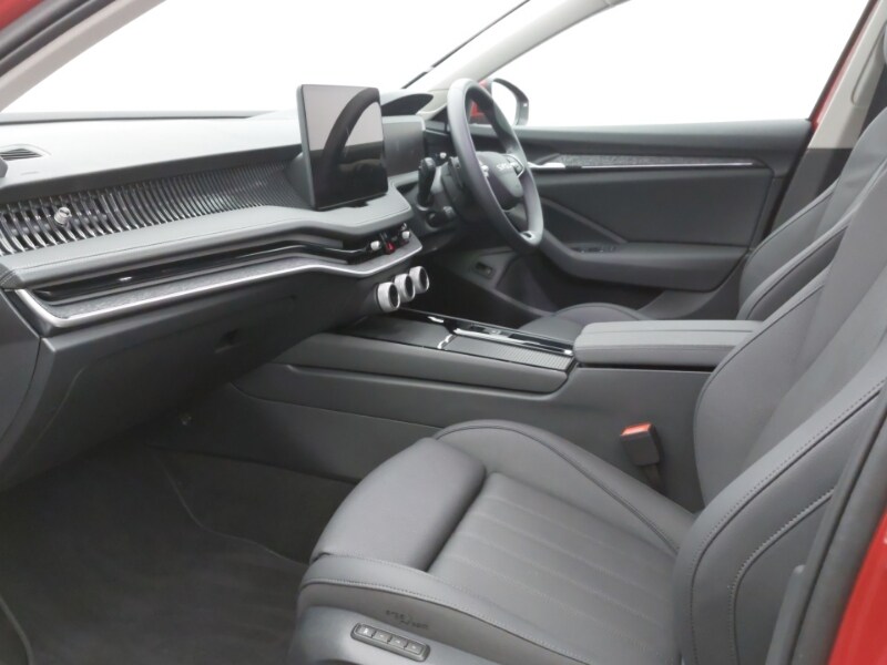 Used Skoda Superb 2025 for sale - 76947742: Photo 5