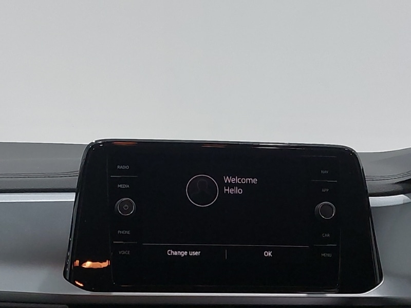 Used Volkswagen T-Roc 2022 for sale - 76610448: Photo 10