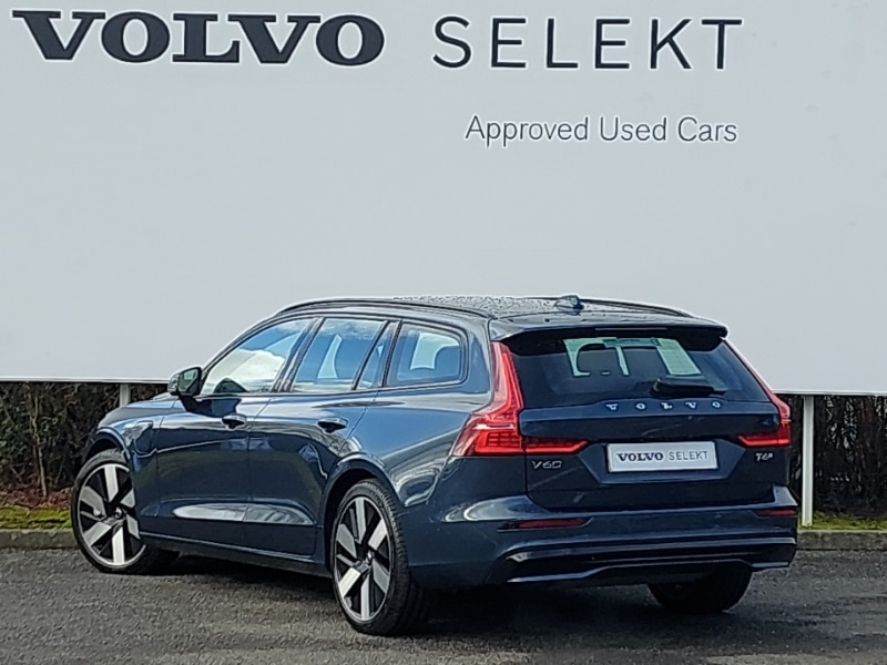 Used Volvo V60 2024 for sale - 77956244: Photo 3