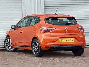 Used Renault Clio 2022 for sale - 77482940: Photo