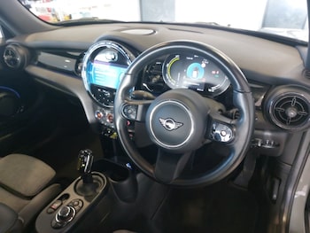 Used MINI Hatch 2021 for sale - 77325880: Photo