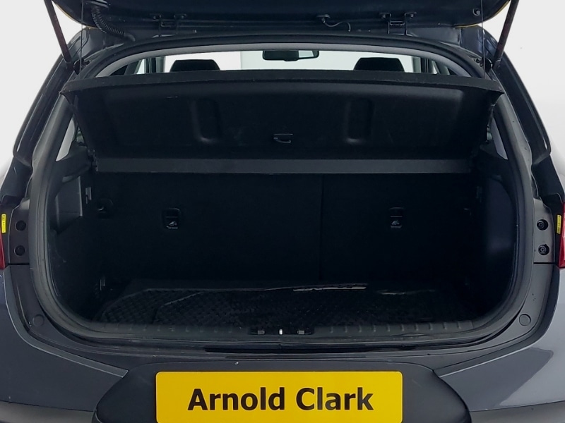 Used Kia Stonic 2023 for sale - 77876104: Photo 8