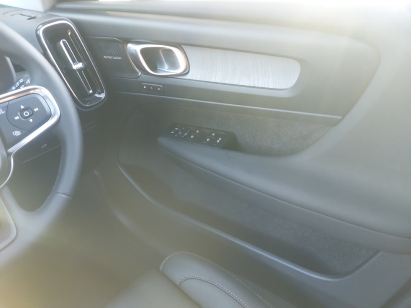 Used Volvo XC40 2025 for sale - 77419583: Photo 10