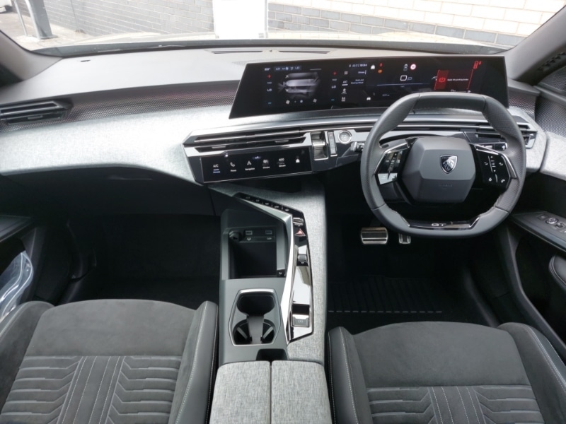 Used Peugeot 3008 2024 for sale - 76737839: Photo 2