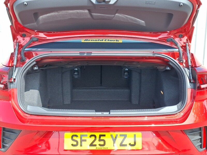 Used Volkswagen T-Roc 2025 for sale - 76713938: Photo 8