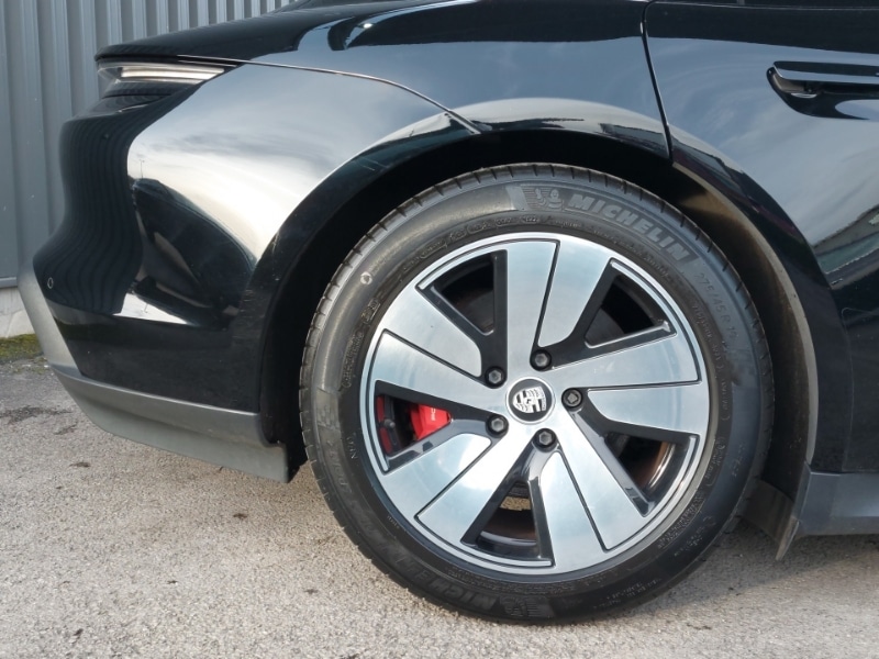 Used Porsche Taycan 2022 for sale - 77756288: Photo 12