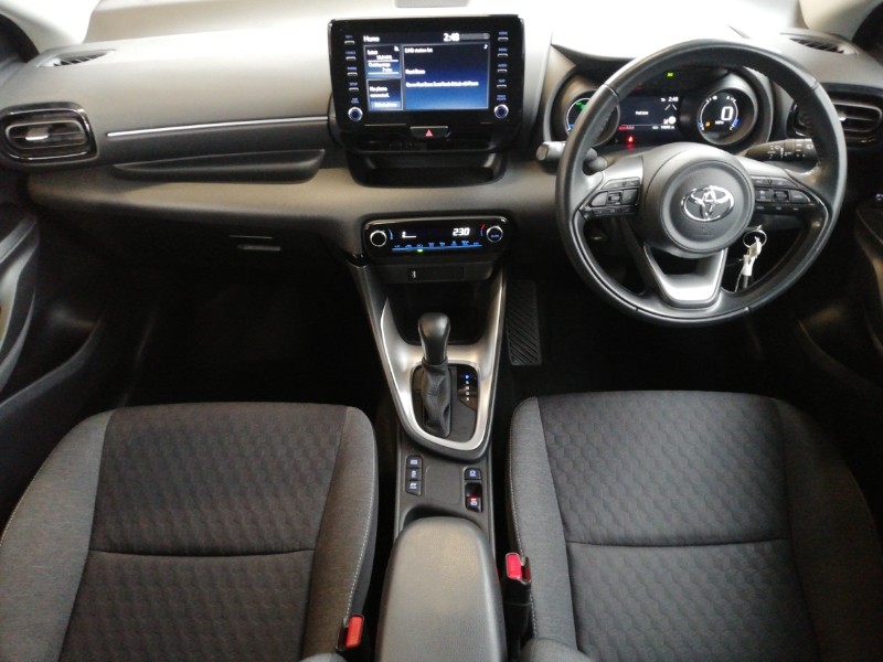 Used Toyota Yaris 2022 for sale - 76331298: Photo 2