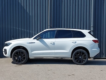 Used Volkswagen Touareg 2023 for sale - 78467320: Photo