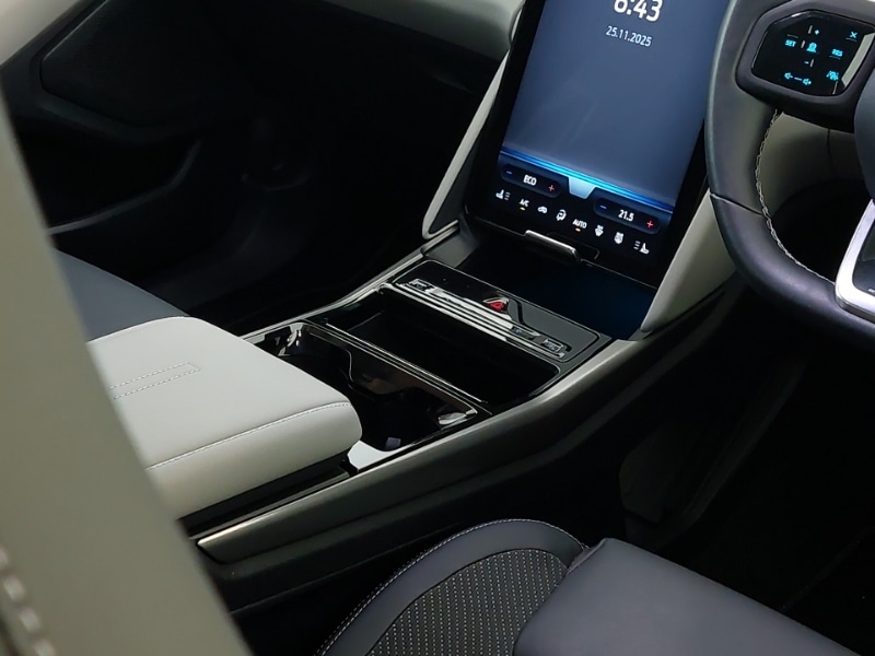 Used Ford Explorer 2025 for sale - 76817009: Photo 11