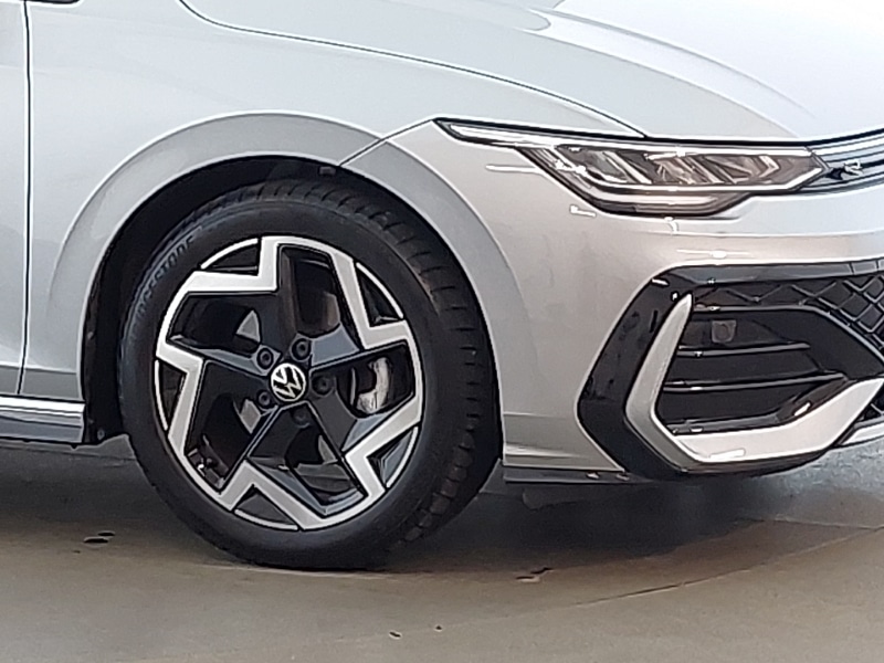 Used Volkswagen Golf 2024 for sale - 76600230: Photo 9