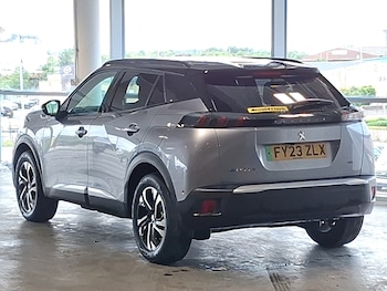 Used Peugeot 2008 2023 for sale - 79594431: Photo