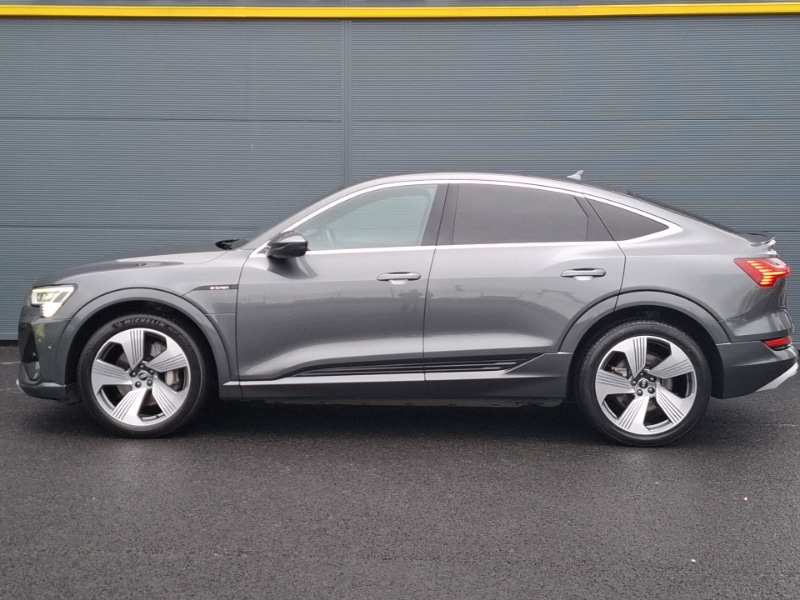 Used Audi e-tron 2022 for sale - 77495575: Photo 4