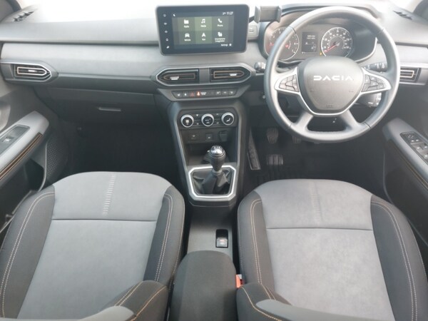 Used Dacia Sandero Stepway 2023 for sale - 76135558: Photo 2