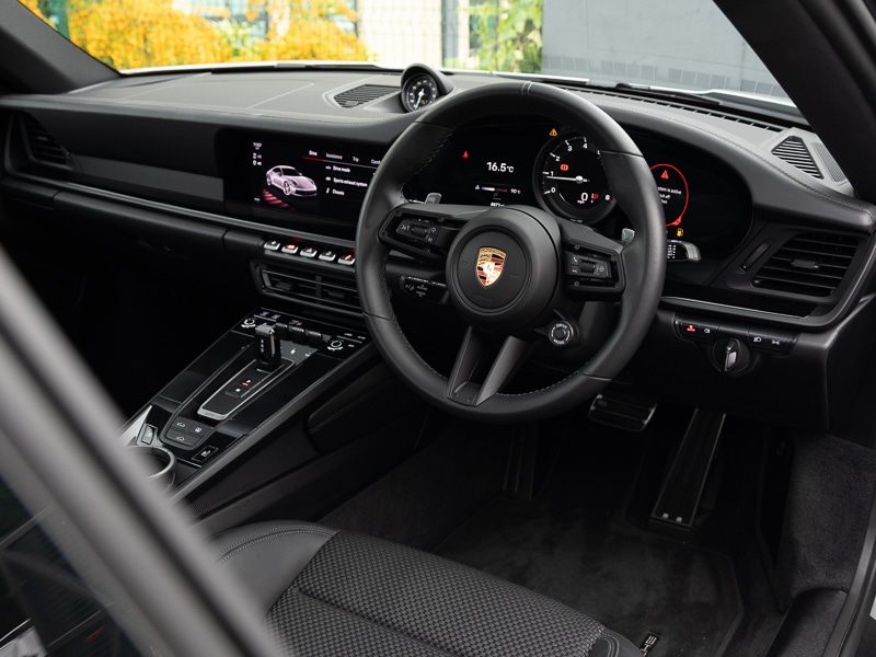 Used Porsche 911 2023 for sale - 76451333: Photo 2