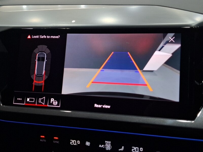 Used Audi Q4 e-tron 2023 for sale - 78152198: Photo 11