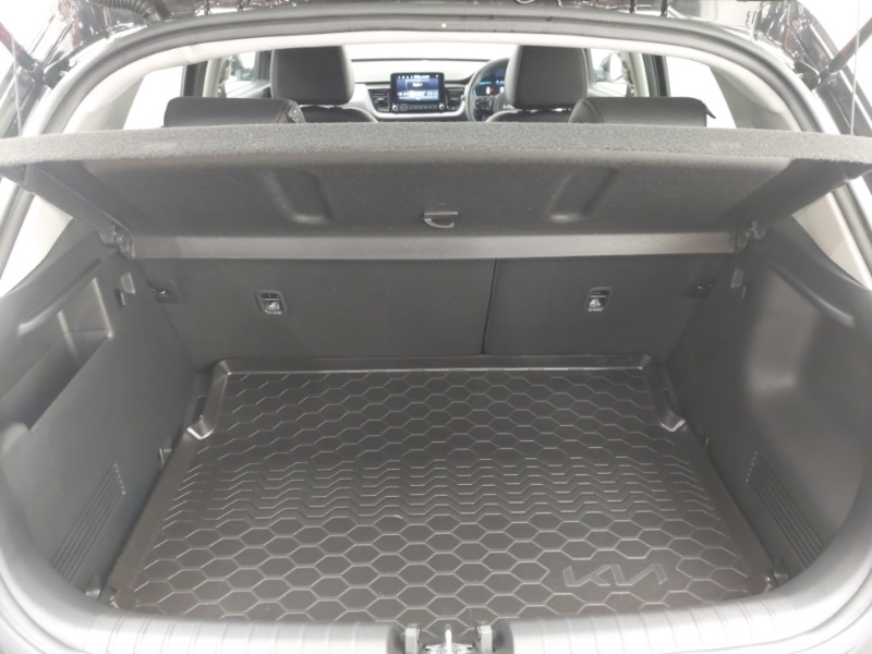 Used Kia Stonic 2025 for sale - 76515409: Photo 8