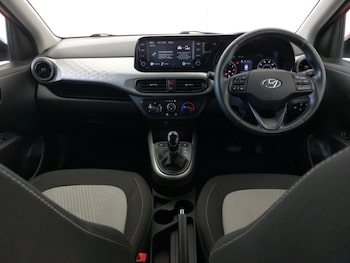 Used Hyundai i10 2021 for sale - 78410721: Photo