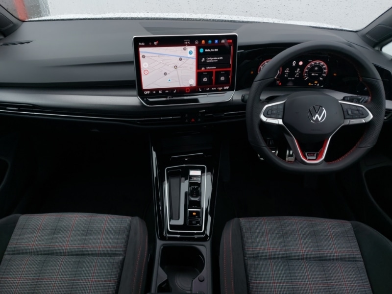 Used Volkswagen Golf 2025 for sale - 77847842: Photo 2