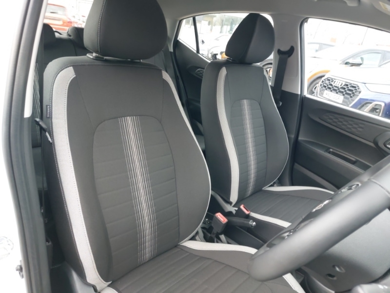 Used Hyundai i10 2024 for sale - 76497879: Photo 10