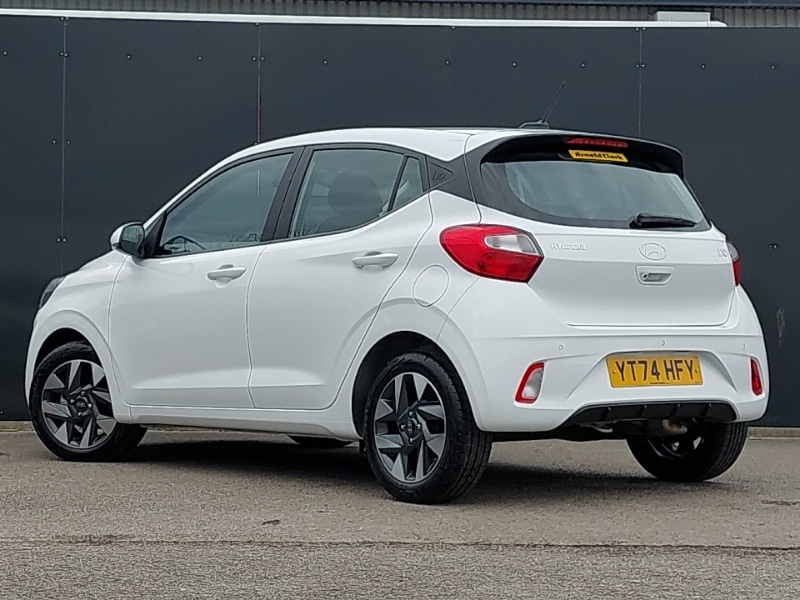 Used Hyundai i10 2024 for sale - 76497879: Photo 3