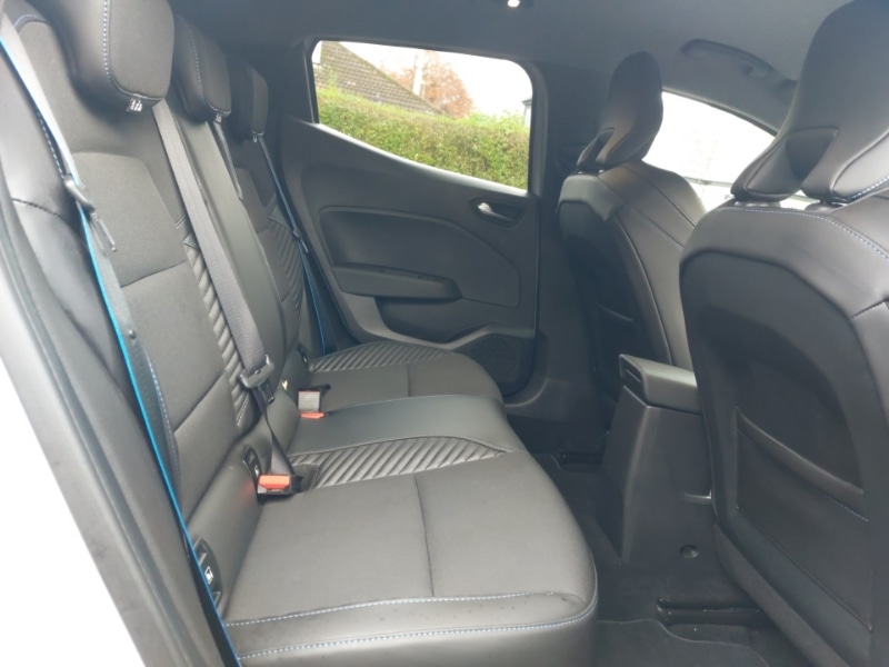 Used Renault Clio 2024 for sale - 76596859: Photo 6