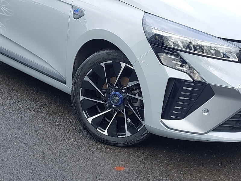 Used Renault Clio 2024 for sale - 76596859: Photo 9