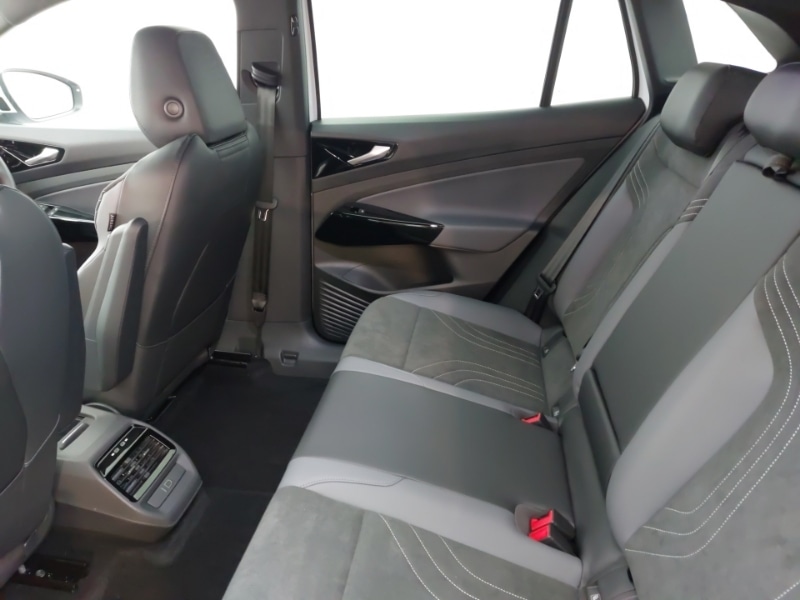 Used Volkswagen ID.4 2024 for sale - 76437472: Photo 6
