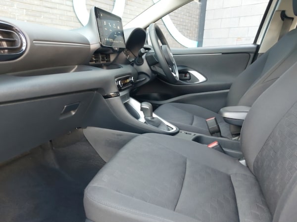Used Mazda Mazda2 HYBRID 2024 for sale - 76285856: Photo 5