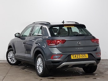 Used Volkswagen T-Roc 2023 for sale - 78238836: Photo