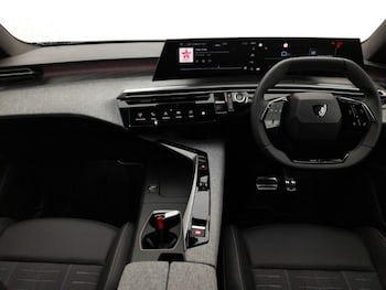 Used Peugeot 5008 2025 for sale - 76860836: Photo