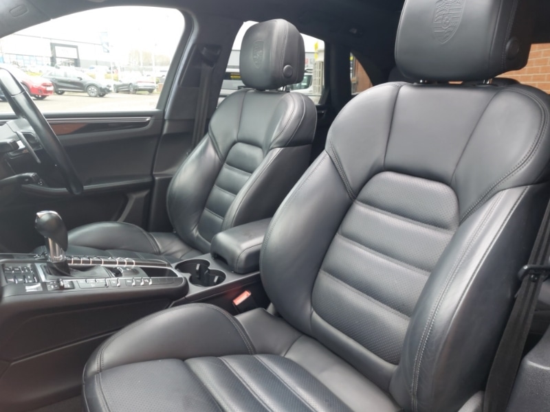 Used Porsche Macan 2020 for sale - 77981021: Photo 12