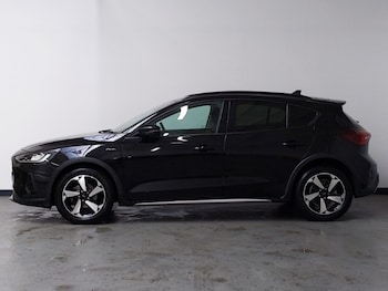 Used Ford Focus 2022 for sale - 77433995: Photo