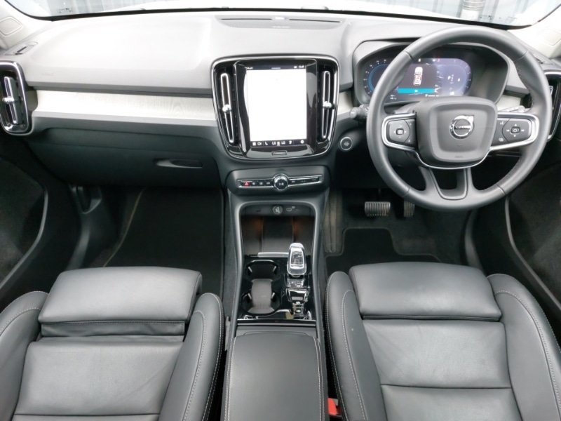 Used Volvo XC40 2024 for sale - 77434469: Photo 2