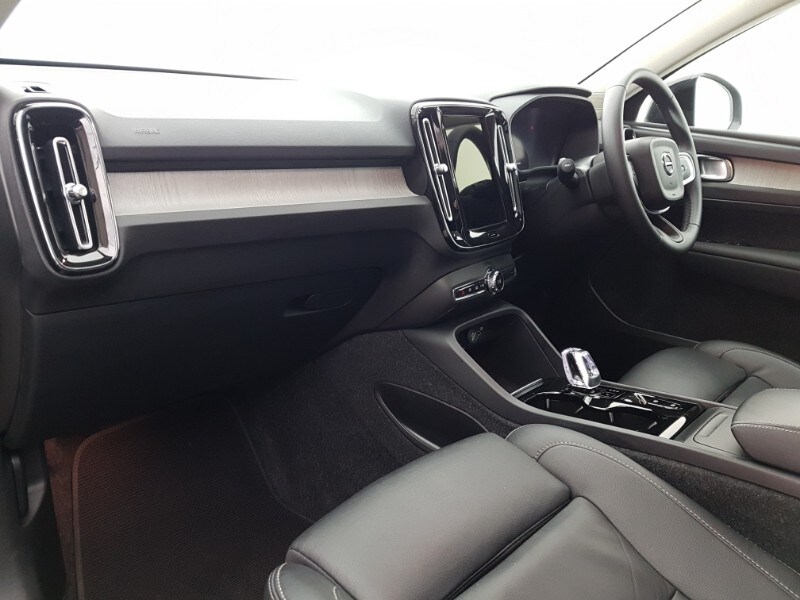 Used Volvo XC40 2024 for sale - 76497843: Photo 5