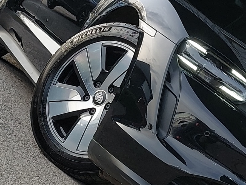 Used Porsche Taycan 2022 for sale - 77923659: Photo 9