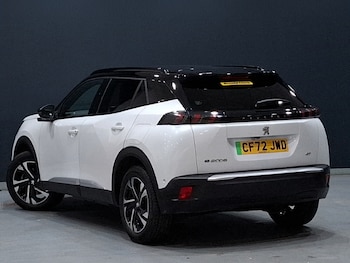 Used Peugeot 2008 2023 for sale - 78318042: Photo